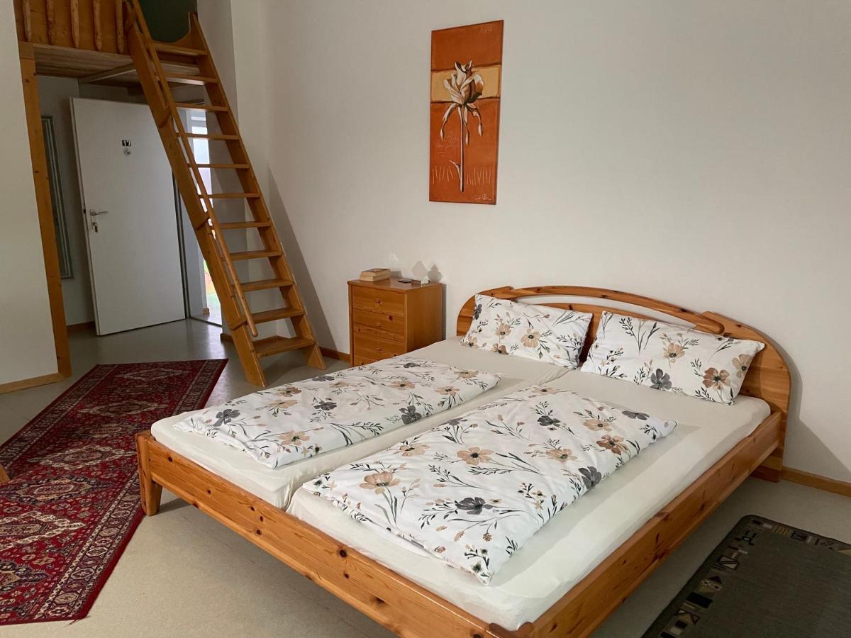Krug'S Family Hostel Und Restaurant Weilheim in Oberbayern Exterior foto
