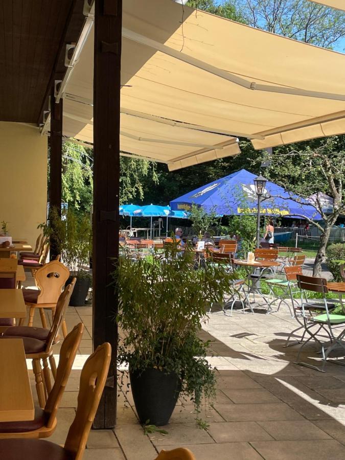 Krug'S Family Hostel Und Restaurant Weilheim in Oberbayern Exterior foto